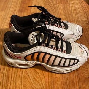 Nike Air Max Tailwind IV sneakers